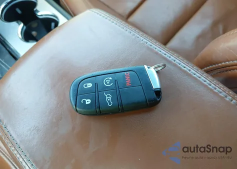 2016 Jeep Grand Cherokee Srt из США, поврежденный, VIN 1C4RJFDJ7GC359753